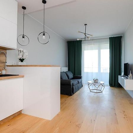 Apartament Apart D&K Free Parking Komputerowa 8 Warszawa Zewnętrze zdjęcie