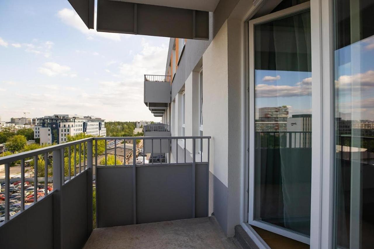 Apartament Apart D&K Free Parking Komputerowa 8 Warszawa Zewnętrze zdjęcie