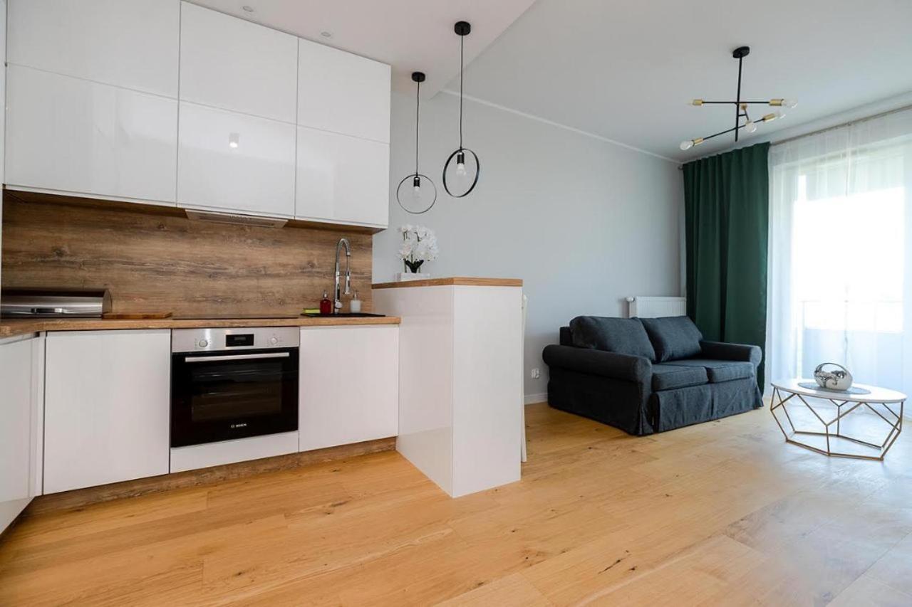 Apartament Apart D&K Free Parking Komputerowa 8 Warszawa Zewnętrze zdjęcie