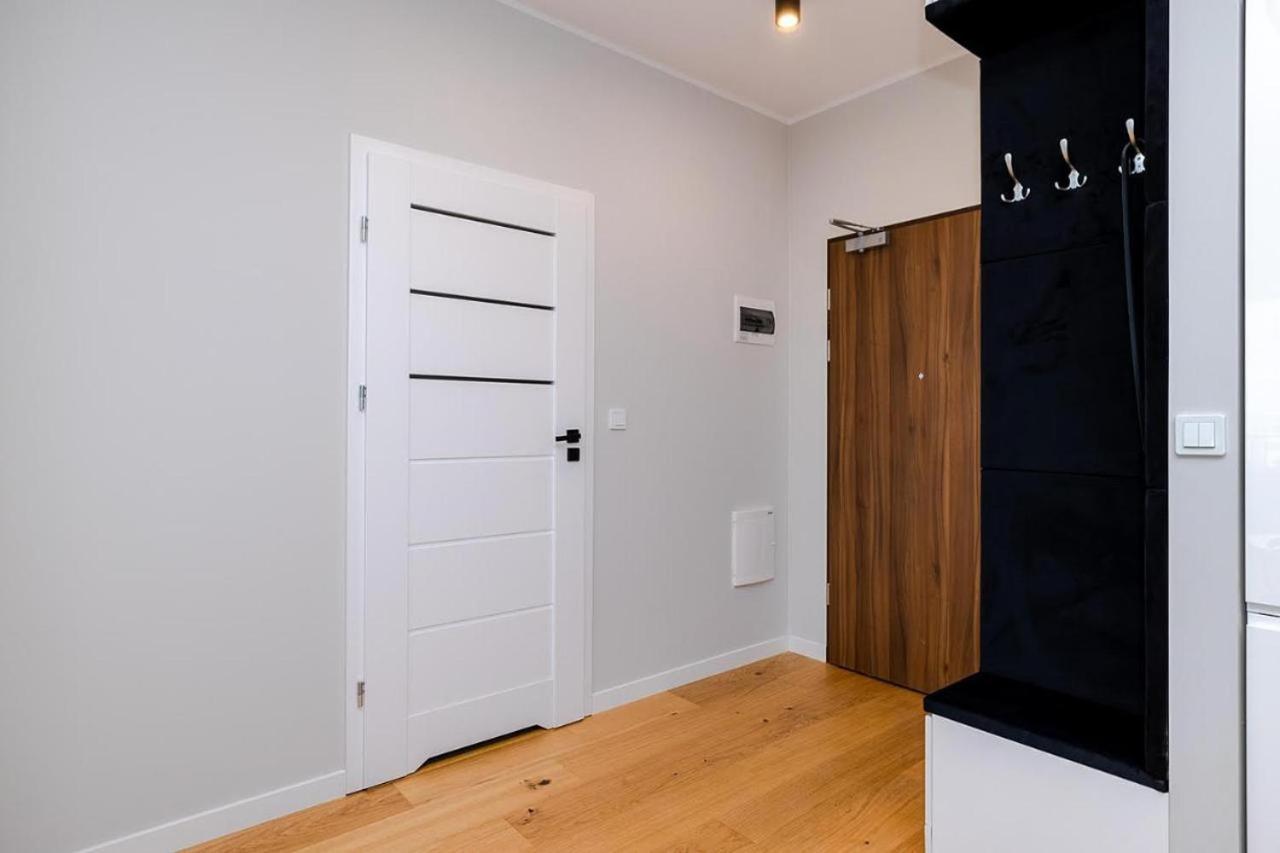 Apartament Apart D&K Free Parking Komputerowa 8 Warszawa Zewnętrze zdjęcie