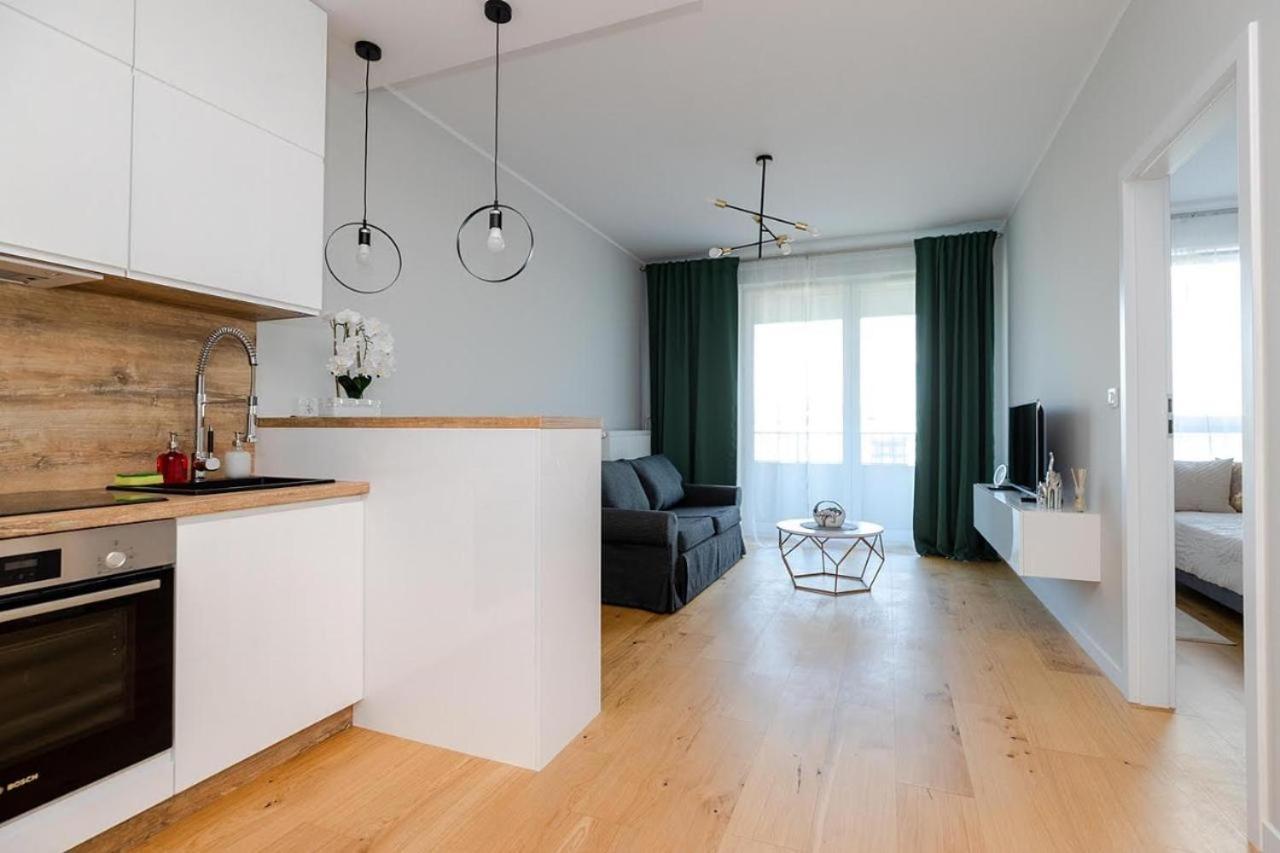 Apartament Apart D&K Free Parking Komputerowa 8 Warszawa Zewnętrze zdjęcie
