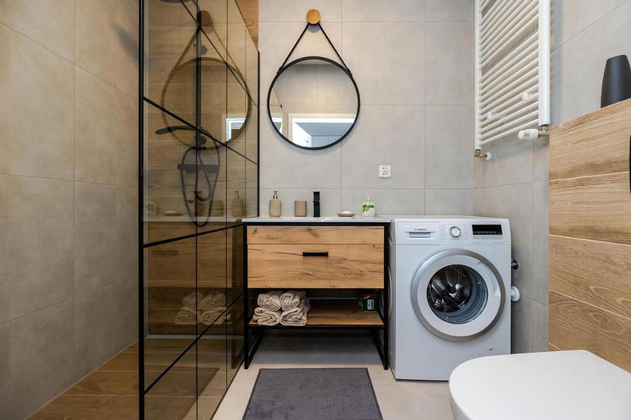 Apartament Apart D&K Free Parking Komputerowa 8 Warszawa Zewnętrze zdjęcie