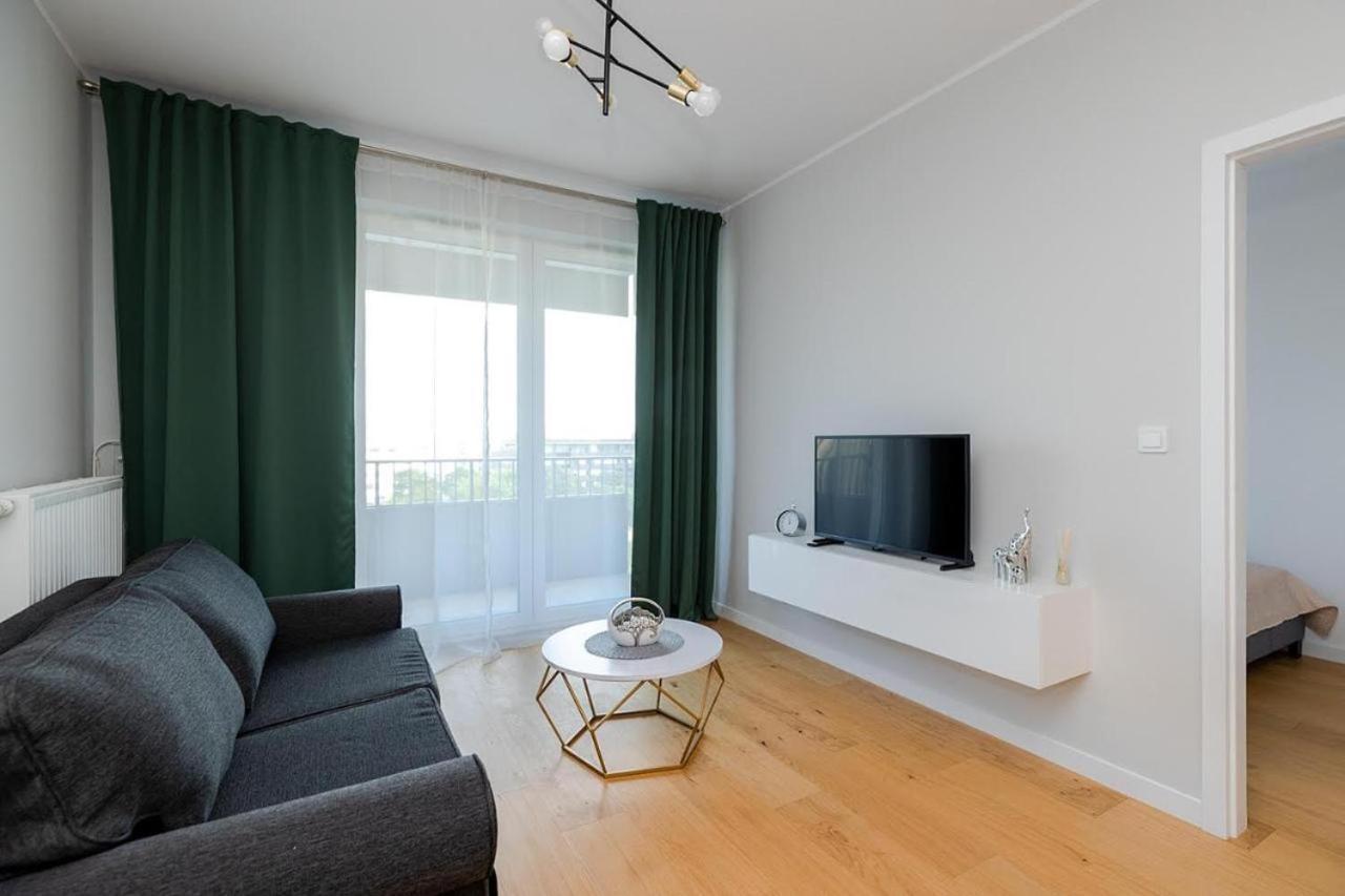 Apartament Apart D&K Free Parking Komputerowa 8 Warszawa Zewnętrze zdjęcie
